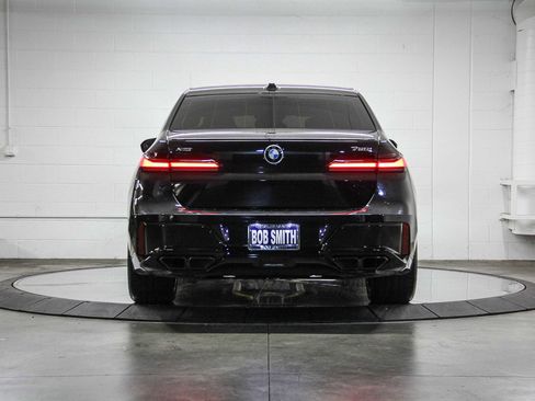 Certified 2024 BMW 760i xDrive 760i xDrive w/ Executive Package image 5