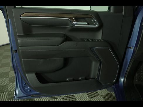 Used 2024 Chevrolet Silverado 1500 LT image 24