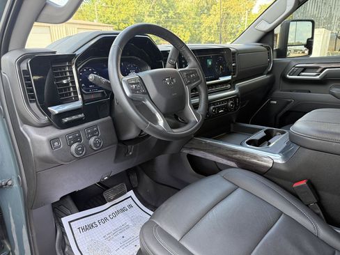 Used 2025 Chevrolet Silverado 2500 LTZ w/ Trail Boss Package AWD/4WD image 14