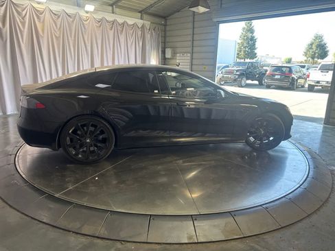 Used 2019 Tesla Model S 100D AWD/4WD image 4