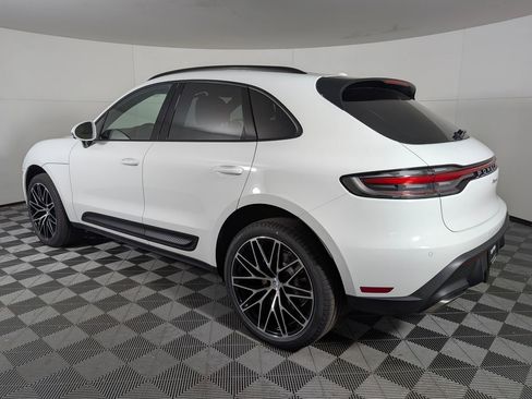 New 2026 Porsche Macan image 3