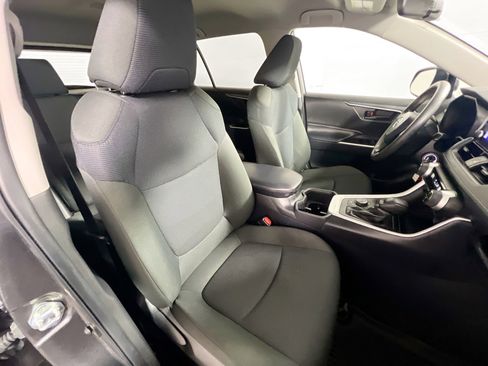Used 2024 Toyota RAV4 LE image 30
