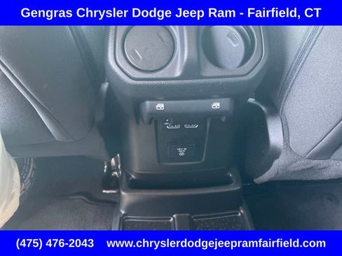 Used 2023 Jeep Wrangler Unlimited Rubicon 4xe w/ Cold Weather Group AWD/4WD image 39