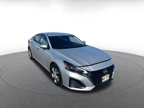Used 2023 Nissan Altima 2.5 S FWD image 1