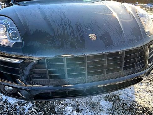 Used 2018 Porsche Macan image 24
