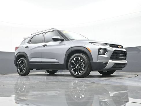 Used 2023 Chevrolet TrailBlazer LT FWD image 49