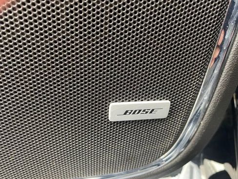 Used 2019 GMC Yukon SLE w/ SLE Value Package image 18