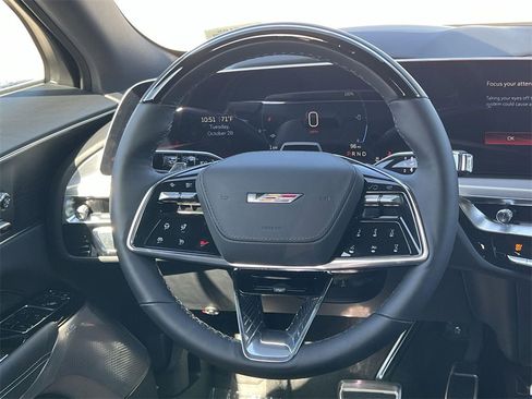 New 2026 Cadillac Lyriq V image 12