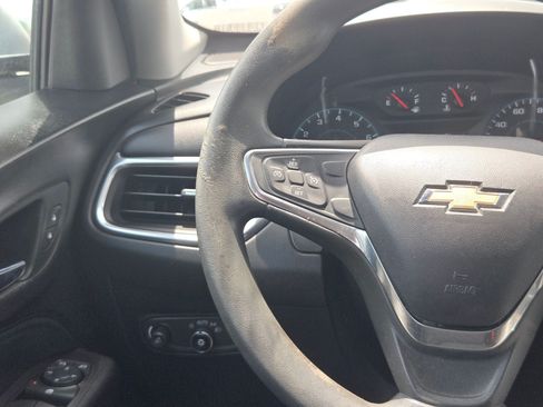 Used 2018 Chevrolet Equinox LT FWD image 19