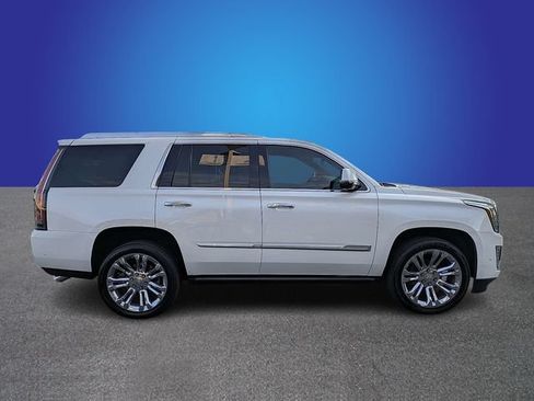 Used 2020 Cadillac Escalade Premium Luxury w/ LPO, Radiant Package AWD/4WD image 6