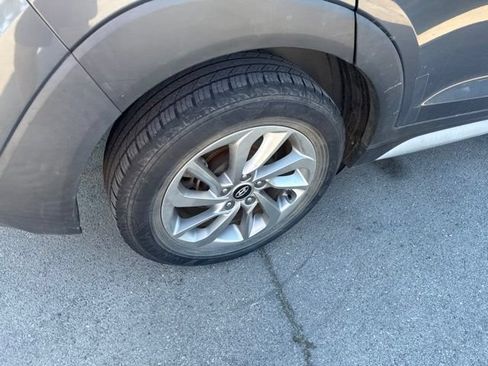 Used 2018 Hyundai Tucson SEL AWD/4WD image 12