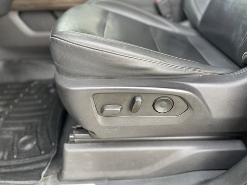 Used 2023 Chevrolet Silverado 1500 LT Trail Boss w/ Convenience Package II image 11