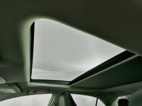 Used 2021 Toyota Camry XSE FWD image 27