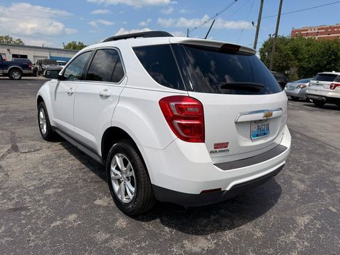 Used 2017 Chevrolet Equinox LT w/ Convenience Package FWD image 4