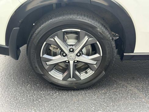 Used 2024 Honda HR-V EX-L image 8
