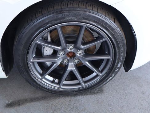 Used 2022 Tesla Model 3 Long Range AWD/4WD image 33