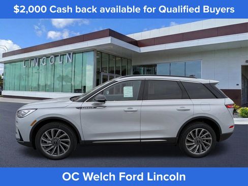New 2026 Lincoln Corsair Reserve FWD image 8