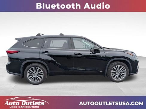 Used 2023 Toyota Highlander Platinum AWD/4WD image 8