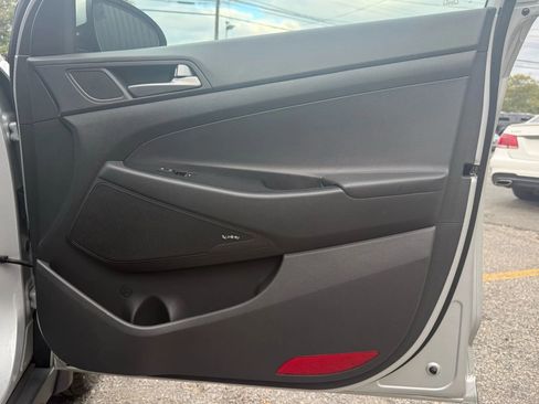 Used 2017 Hyundai Tucson Limited w/ Limited Ultimate Package 03 image 10