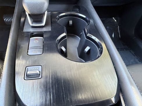 Used 2022 Nissan Rogue SL FWD image 23