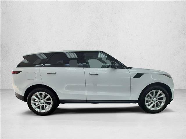 Used 2025 Land Rover Range Rover Sport SE AWD/4WD image 4
