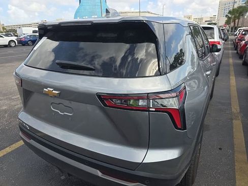 Used 2026 Chevrolet Equinox LT FWD image 3
