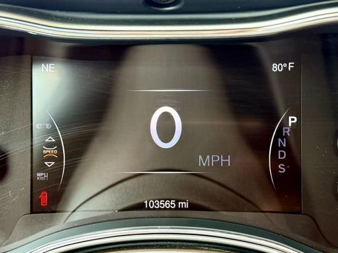 Used 2015 Jeep Grand Cherokee Overland image 28