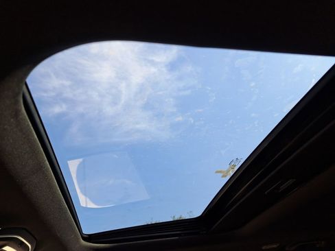 New 2025 Jeep Grand Cherokee Altitude image 7