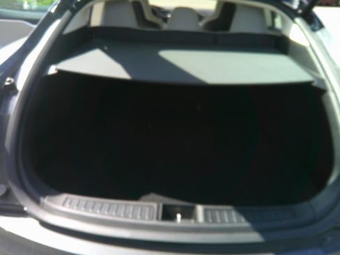 Used 2015 Tesla Model S 85 RWD image 11