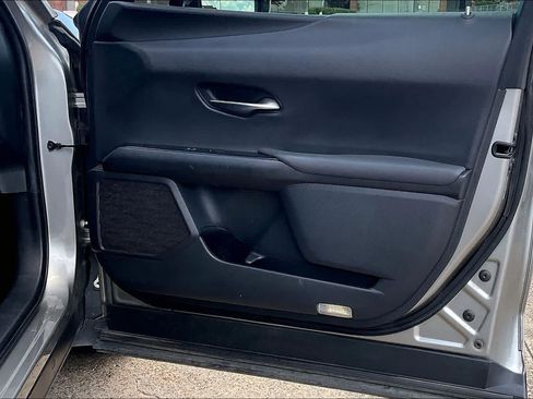 Used 2020 Lexus UX 200 w/ Premium Package FWD image 27