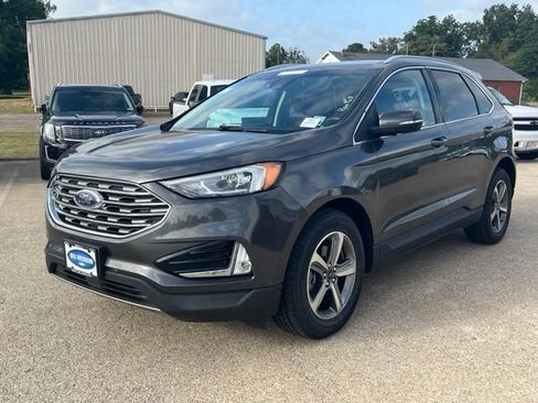 Used 2020 Ford Edge SEL w/ Convenience Package FWD image 2