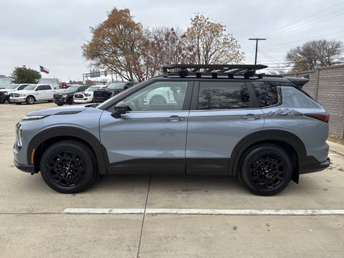 New 2026 Mitsubishi Outlander Trail Edition image 4