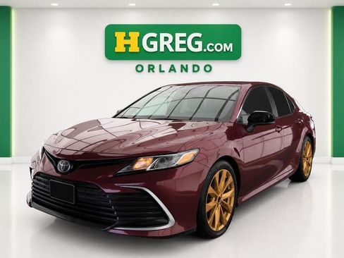 Used 2021 Toyota Camry LE FWD image 4