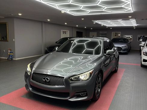 Used 2017 INFINITI Q50 Signature Edition RWD image 2