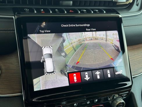 Used 2023 Jeep Grand Cherokee L Summit w/ Advanced Protech Group IV image 33