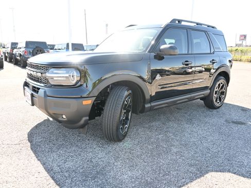 New 2025 Ford Bronco Sport Outer Banks image 8