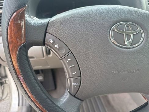 Used 2005 Toyota Camry XLE image 16