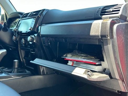 Used 2021 Toyota 4Runner TRD Off-Road Premium w/ Moonroof Package AWD/4WD image 27