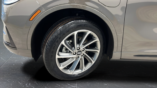 Used 2025 Lincoln Corsair Grand Touring AWD/4WD image 36