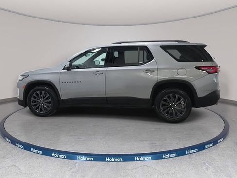 Used 2023 Chevrolet Traverse RS AWD/4WD image 9