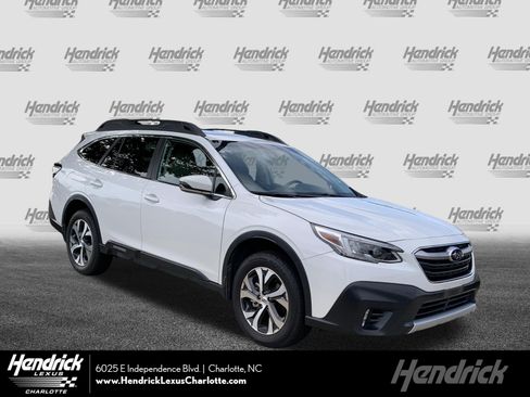 Used 2022 Subaru Outback Limited w/ Popular Package #2 AWD/4WD image 1
