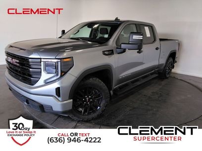 Used 2023 GMC Sierra 1500 Pro w/ Graphite Edition