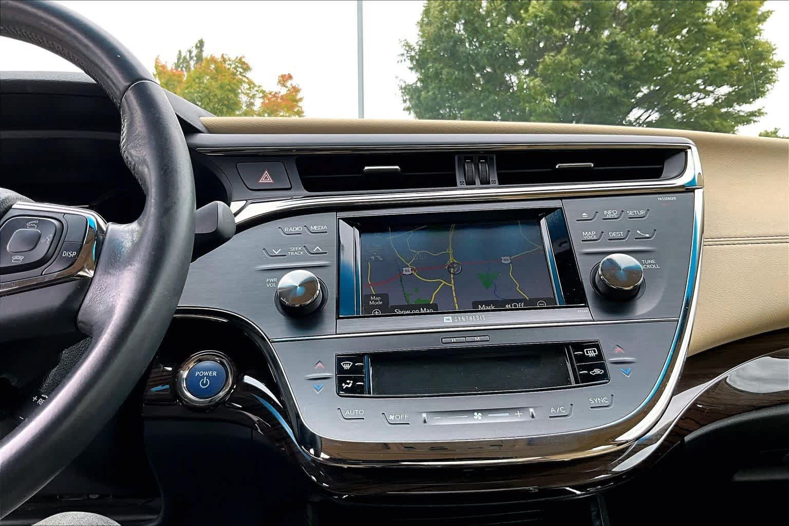 Used 2014 Toyota Avalon Limited FWD image 36