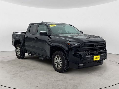 Certified 2025 Toyota Tacoma SR5 w/ SR5 Upgrade Package image 7