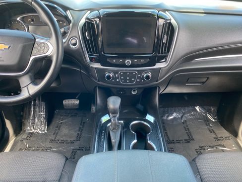 Used 2023 Chevrolet Traverse LT AWD/4WD image 11