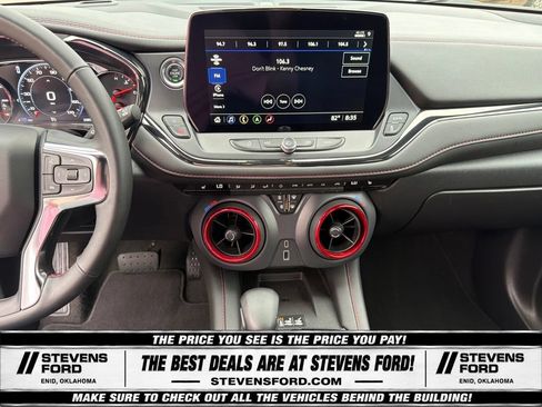 Used 2025 Chevrolet Blazer RS FWD image 24