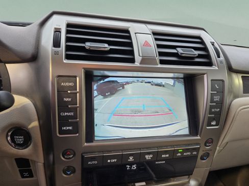 Used 2017 Lexus GX 460 Premium w/ Premium Package AWD/4WD image 17