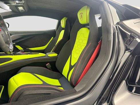 Used 2026 Lamborghini Revuelto AWD/4WD image 22