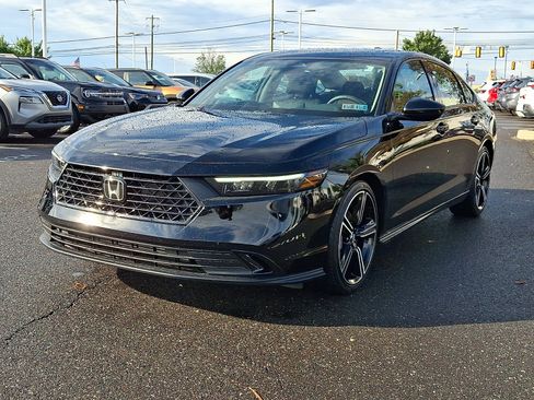 Used 2026 Honda Accord SE image 3