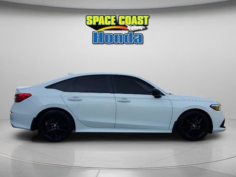 Used 2024 Honda Civic Sport image 12